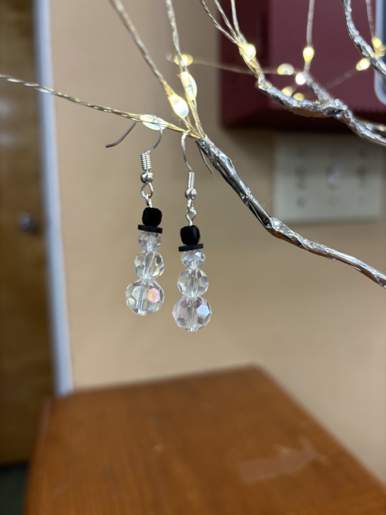 Snowman earrings for Adult Jewelry Class at the Key West Library on December 8 at 3pm.